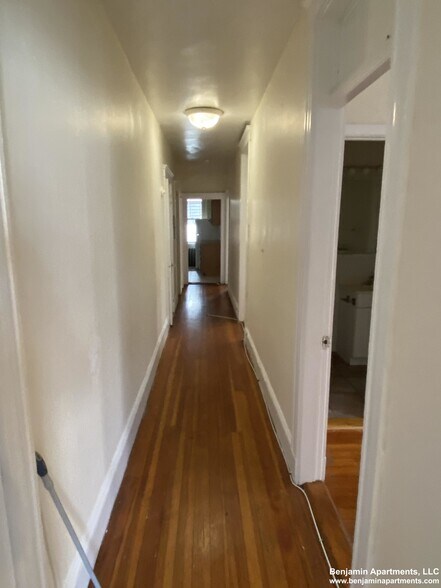 Building Photo - 15 Barrows St