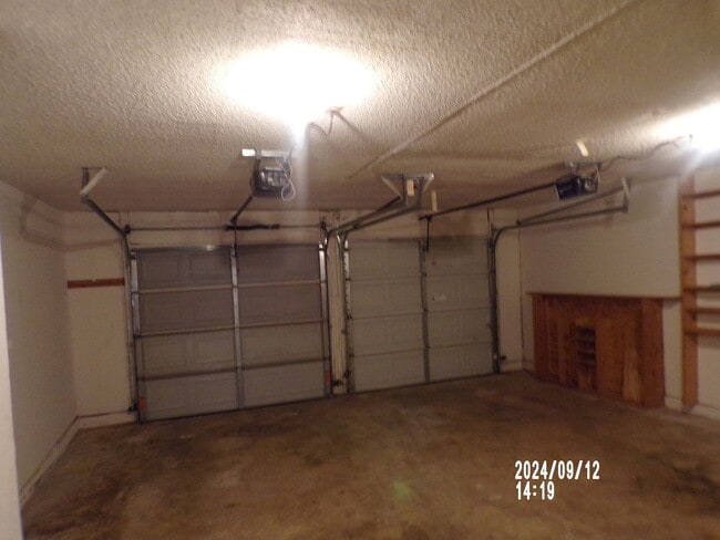 Building Photo - Pets negotiable with owner approval