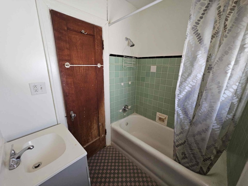 Building Photo - 511 West Elizabeth Street