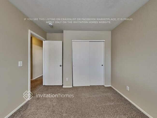 Building Photo - 12650 W Willow Ave