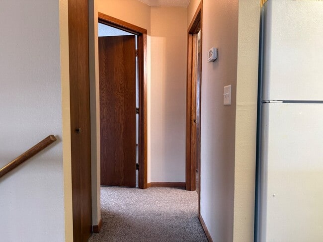 Building Photo - 2733-33 1/2 33 1/2 Ave S