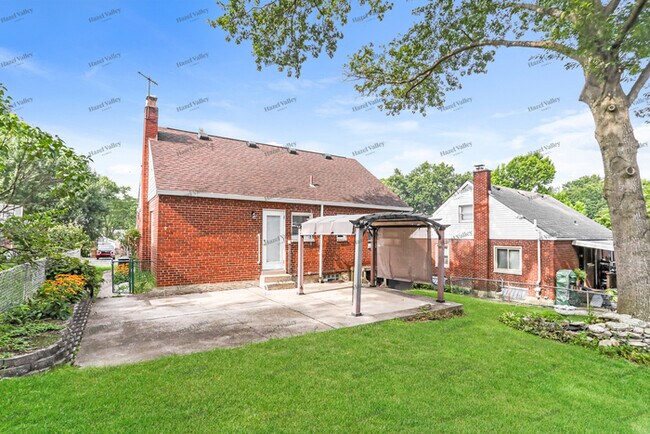 Building Photo - 2863 Allview Cir
