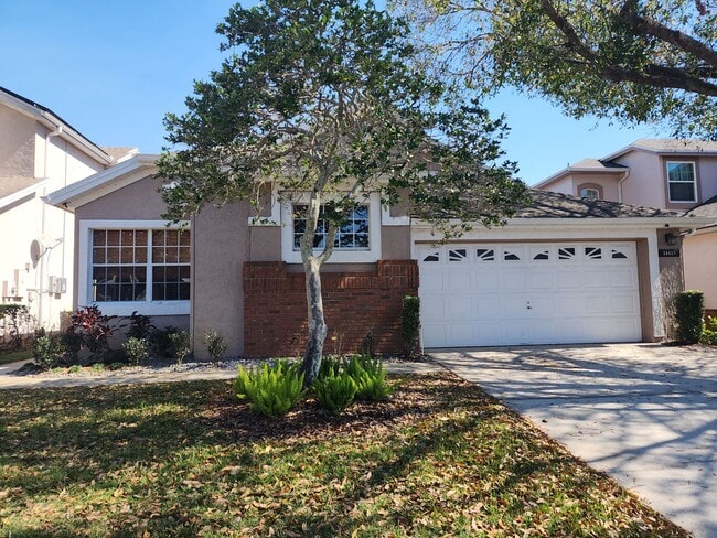 Building Photo - Hunters Creek Home with Fenced Back Yard in Guard-Gated Golf Community