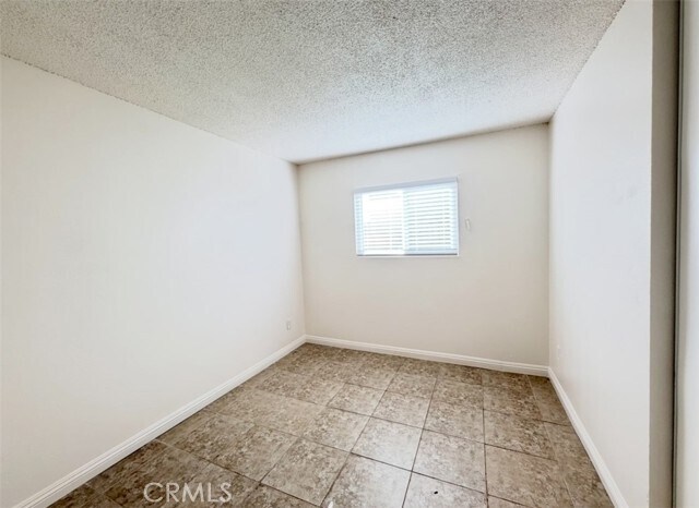 Building Photo - 15129 Elm Ct