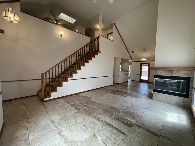 Building Photo - 6308 Montano Pointe Rd NW