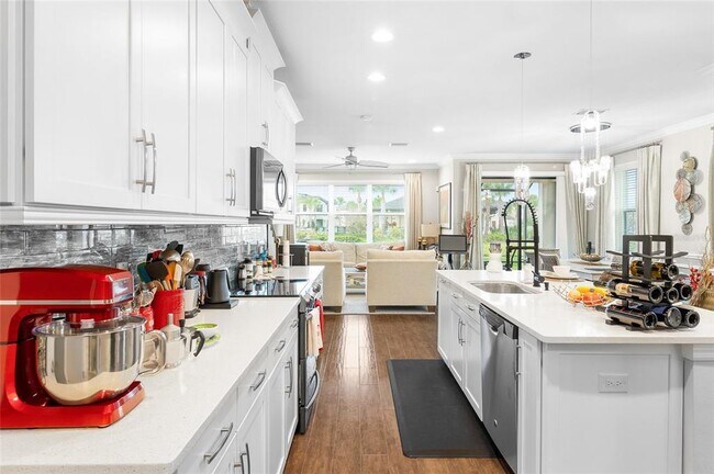 Building Photo - 30349 Southwell Ln