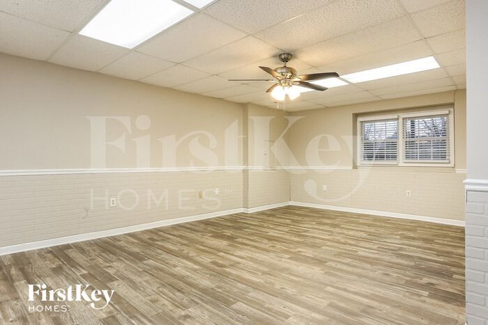 Building Photo - 164 Villa Ridge Ct