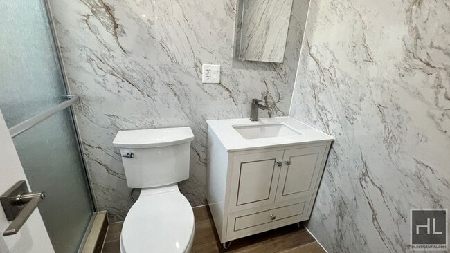 Building Photo - 123 AVENUE