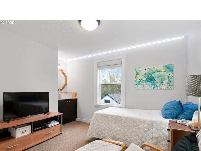 Building Photo - 9646 Southwest Carmina Lane