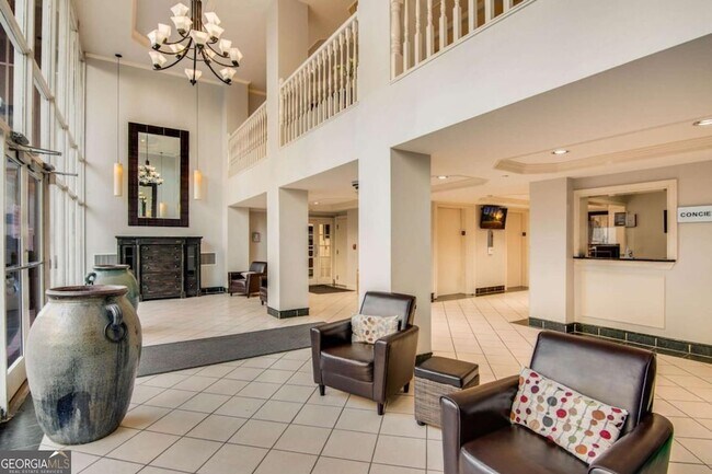 Building Photo - 2479 Peachtree Rd NE