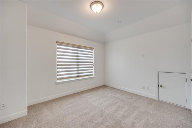 Building Photo - 2100 Creekbluff Ct