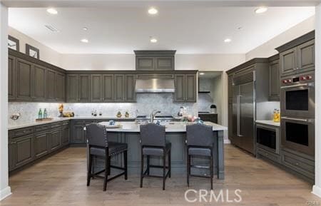 Building Photo - 112 Gardenview