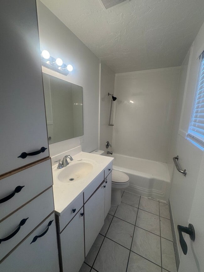Building Photo - Great Draper Apartment for rent!