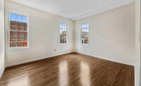 Building Photo - 2 bedroom in Long Island City NY 11105