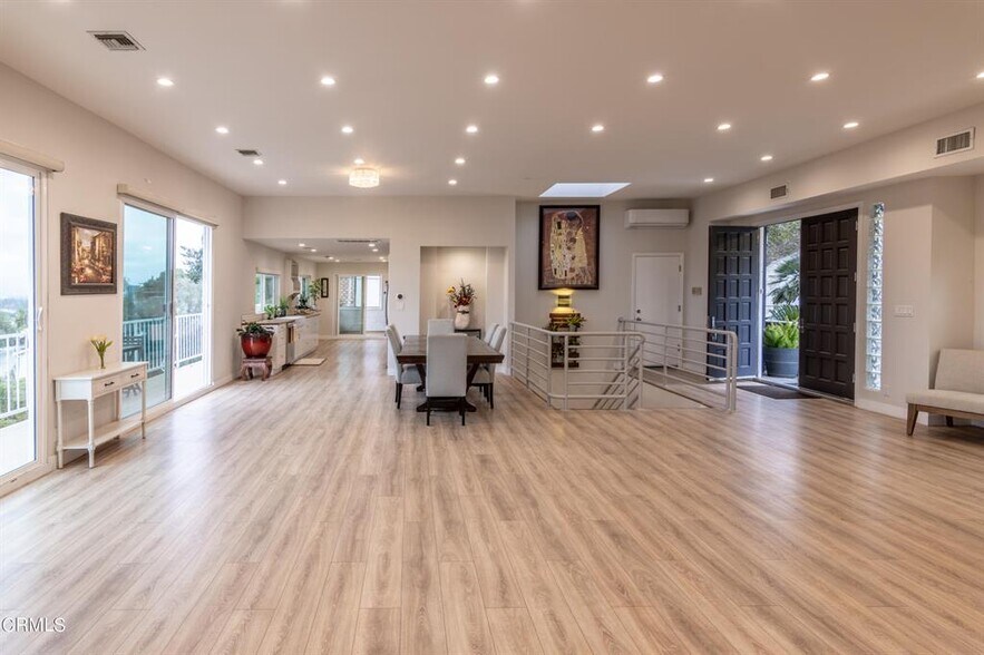 Building Photo - 5035 Escobedo Dr