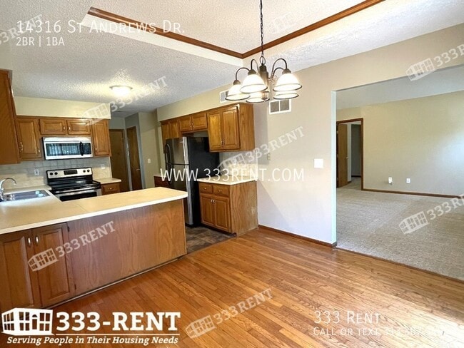 Building Photo - 14316 St Andrews Dr