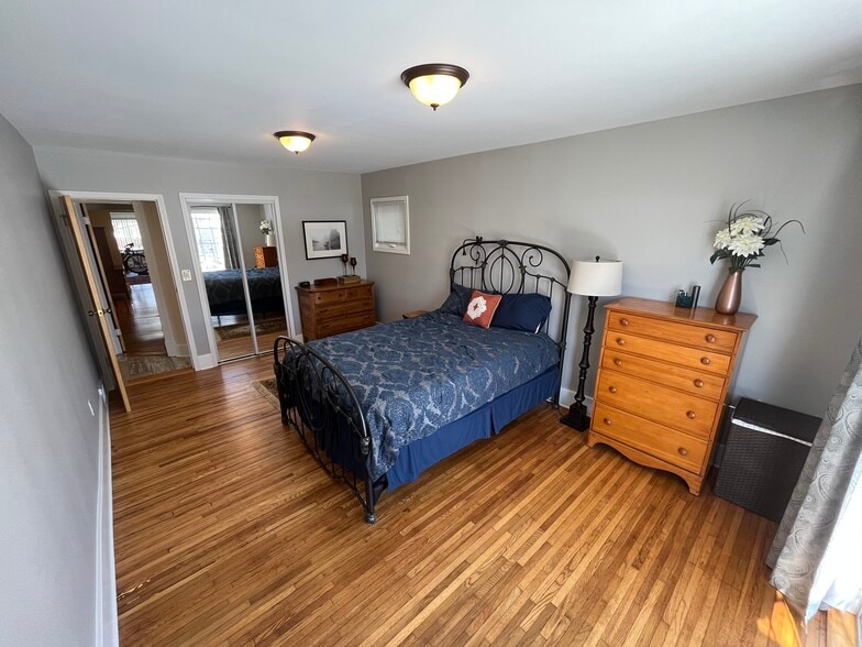 Building Photo - 203 Lovering Ave