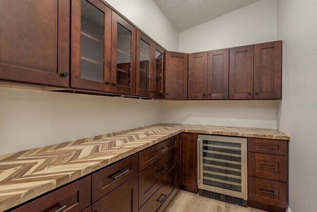 Building Photo - 4246 Marine Pkwy