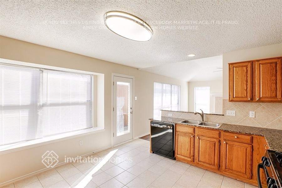 Building Photo - 1340 Todd Dr