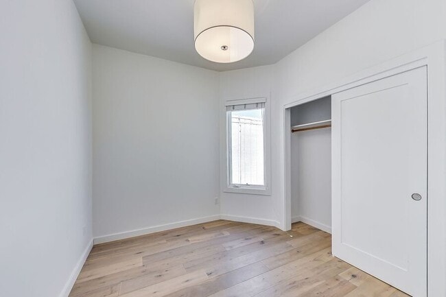 Building Photo - 1375 Minna St