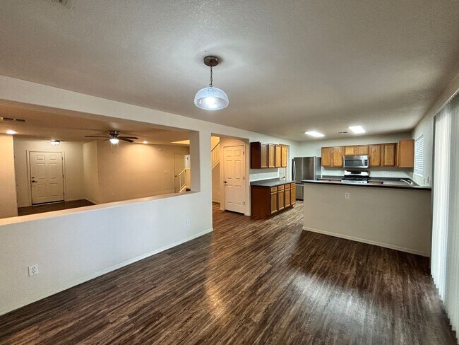 Building Photo - 1051 W Sea Lion Dr