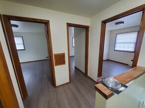 Building Photo - 3 Bd 1.5 BA Duplex