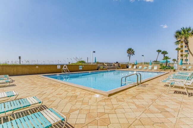 Building Photo - 770 Sundial Ct