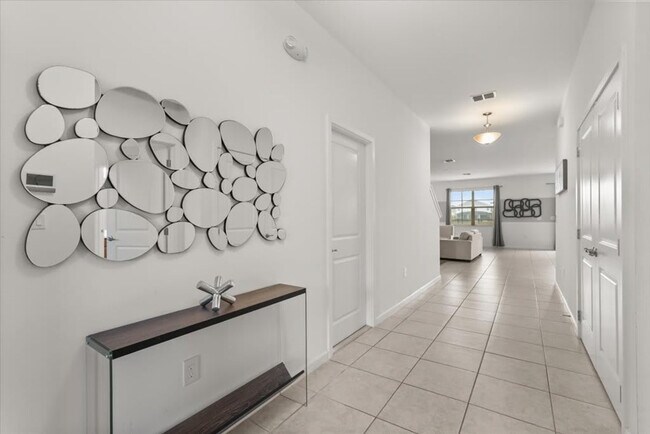 Building Photo - 301 Ballo Dr