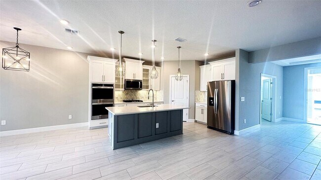 Building Photo - 3806 Savanna Palms Ct