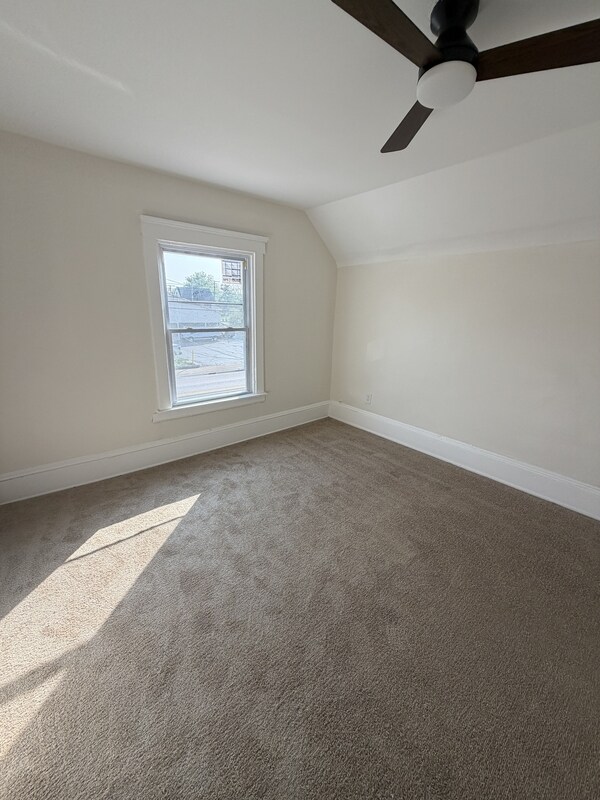 Building Photo - 3569 Independence Rd