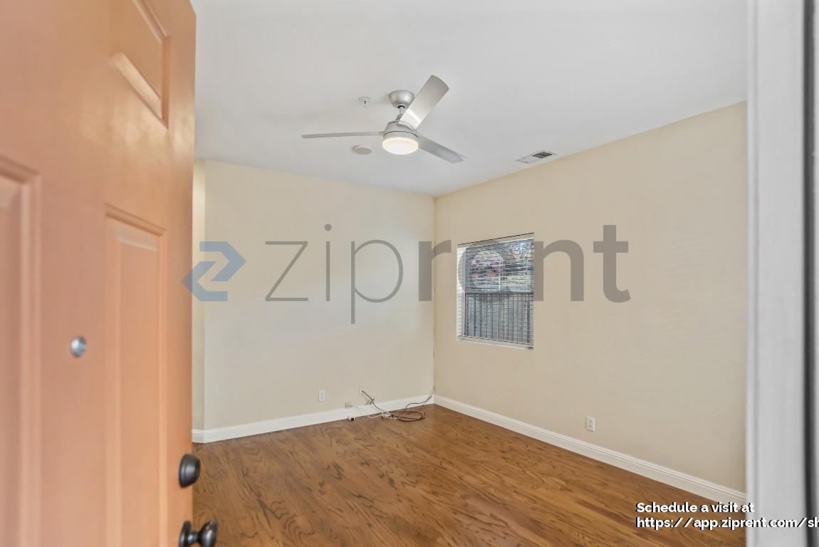 Building Photo - 1055 Adana Terrace