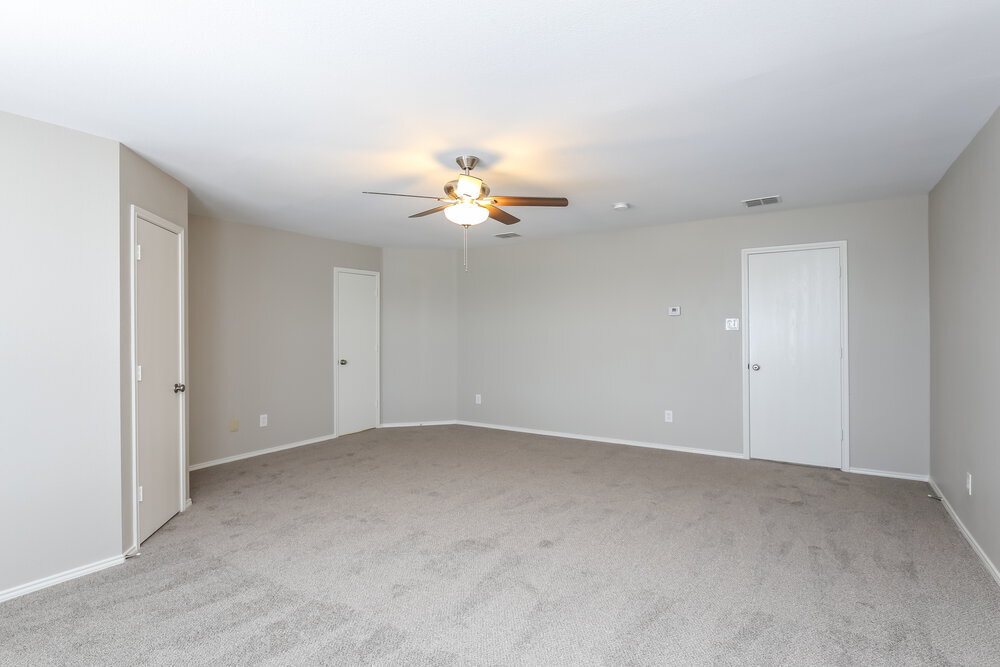 Building Photo - 2246 Midbury Dr