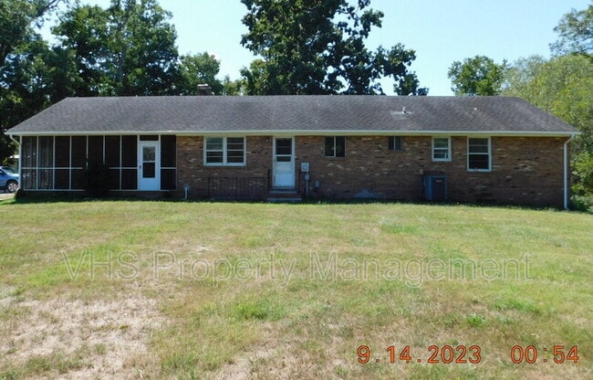 Building Photo - 8691 Old Dumfries Rd