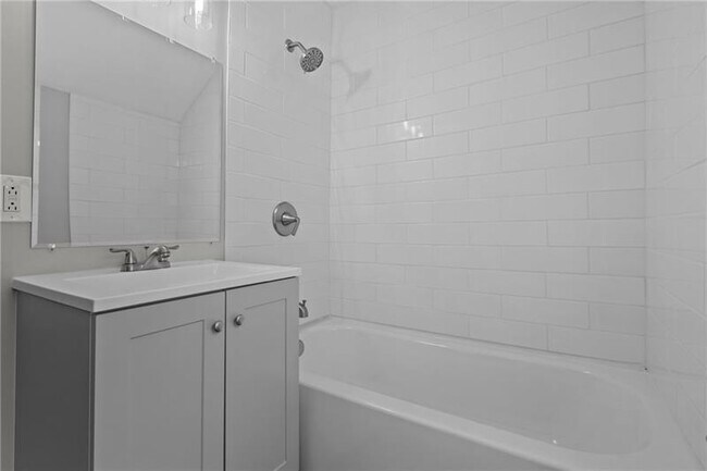 Building Photo - 2982 Kestner Ave