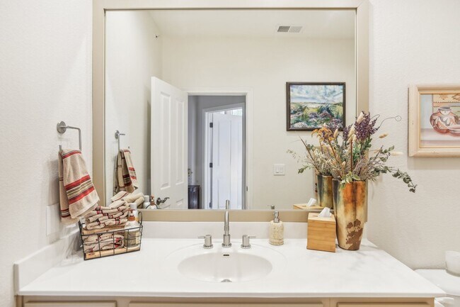 Building Photo - Luxury Riverfront Condo Near Georgetown Square | 2 Bed / 2 Bath with Balcony