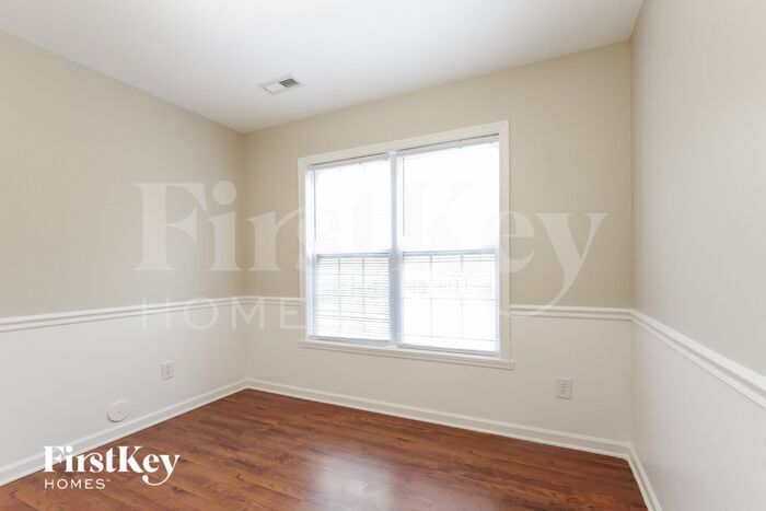 Building Photo - 6015 Trailshead Dr