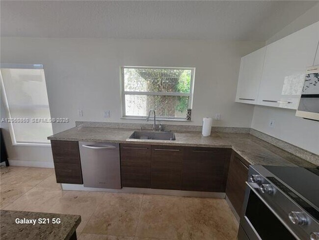 Building Photo - 13242 SW 146th St