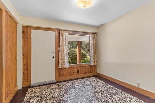 Building Photo - Spacious & Modern 2-Bedroom Duplex in Private Lake Jackson Setting – Tallahassee