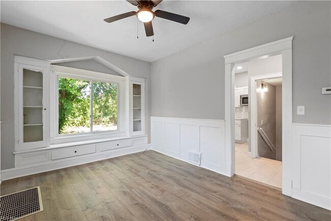 Building Photo - 13803 Mcelhattan Ave