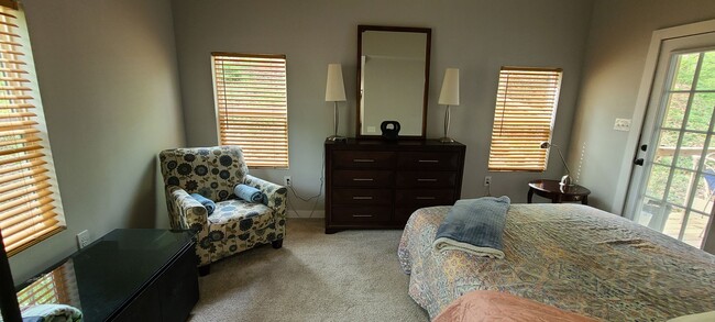 Building Photo - Short-Term Rental - Less than 10mins from ...