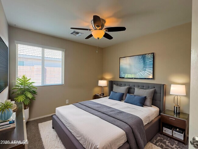 Building Photo - 2190 E Hazeltine Way