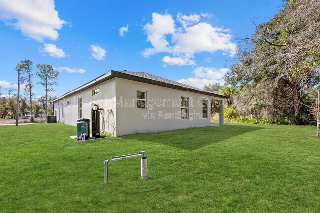 Building Photo - 5670 Gilroy Ave