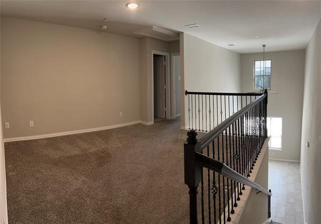 Building Photo - 2400 Greystone Dr