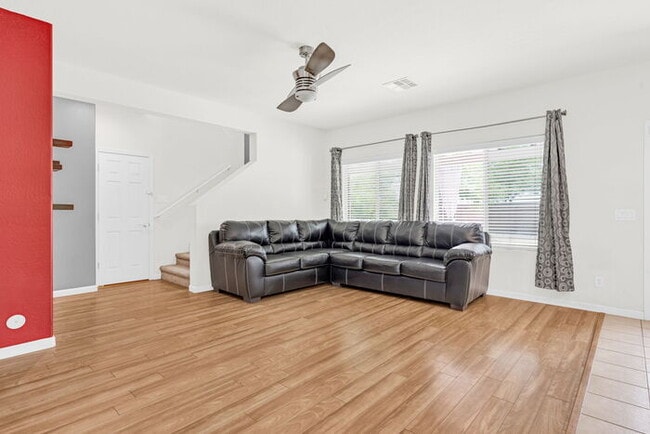 Building Photo - 5725 W Milada Dr
