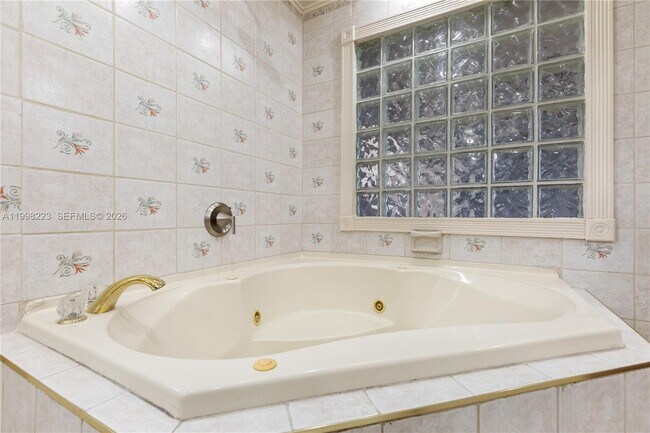 Building Photo - 8970 Johnson St