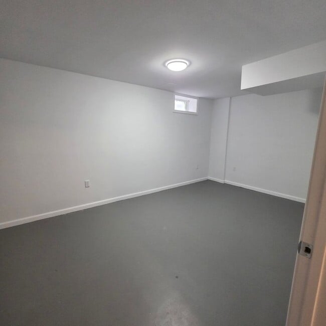 Building Photo - 1758 Springfield Ln