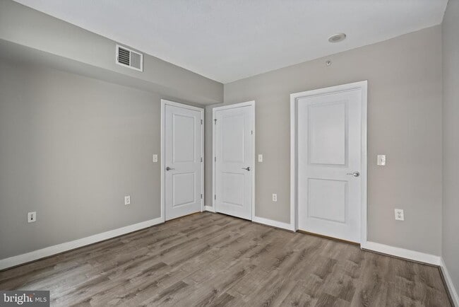 Building Photo - 1117 10th St NW