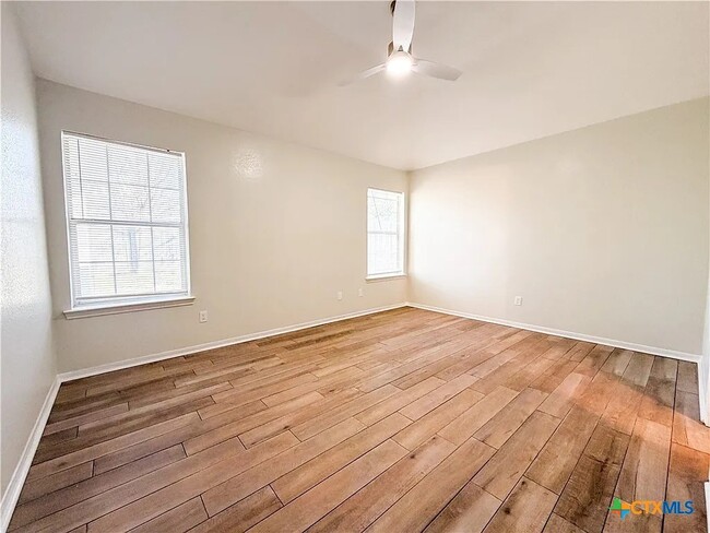 Building Photo - 5414 Williams Dr