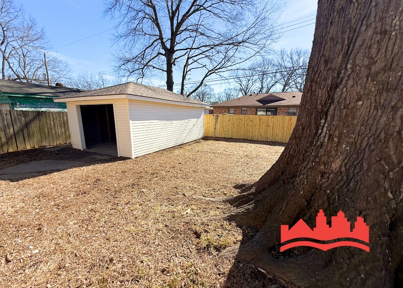Building Photo - 3547 Barron Ave
