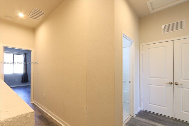 Building Photo - 10963 SW 233rd St